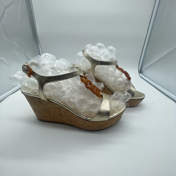 Prada wedge platform gold shoes - Picture 2 of 9